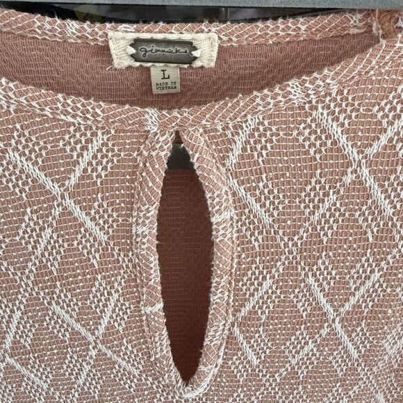 Gimmicks Women's Lace Sleeve Top - dusty rose and White, size large. - Picture 3 of 7